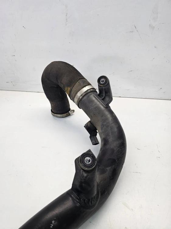 RURA WĄŻ INTERCOOLERA AUDI A1 8X VW SEAT SKODA 6R0145762S