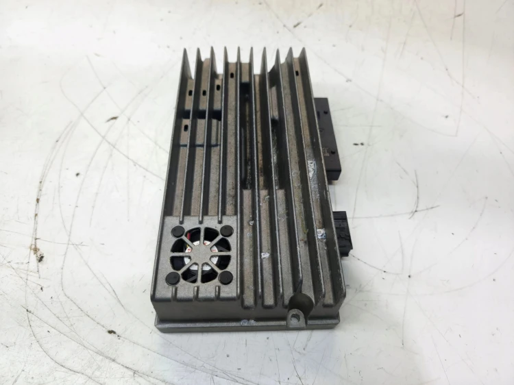 WZMACNIACZ RADIA BANG OLUFSEN AUDI A4 B8 A5 8T Q5 8T0035223AN 8T0035223AK