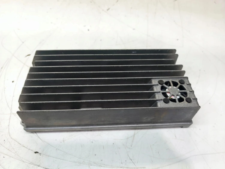 WZMACNIACZ RADIA BANG OLUFSEN AUDI A4 B8 A5 8T Q5 8T0035223AN 8T0035223AK