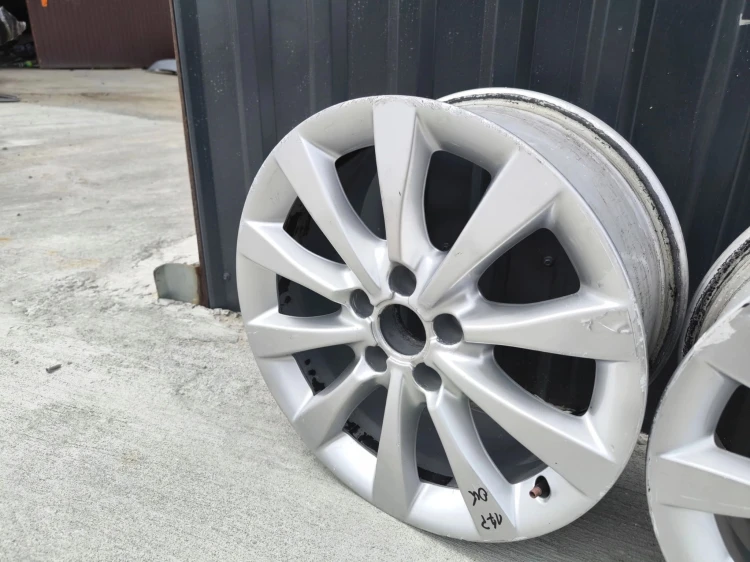 FELGA FELGI VW AUDI A4 A5 A6 ITP 8.0J R17 ET39 4G0601025AG *17P*