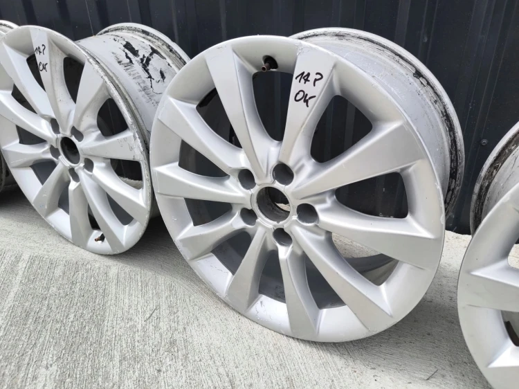FELGA FELGI VW AUDI A4 A5 A6 ITP 8.0J R17 ET39 4G0601025AG *17P*