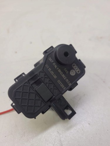 SIŁOWNIK KLAPKI PALIWA AUDI A4 A5 A6 Q5 8K0862153B