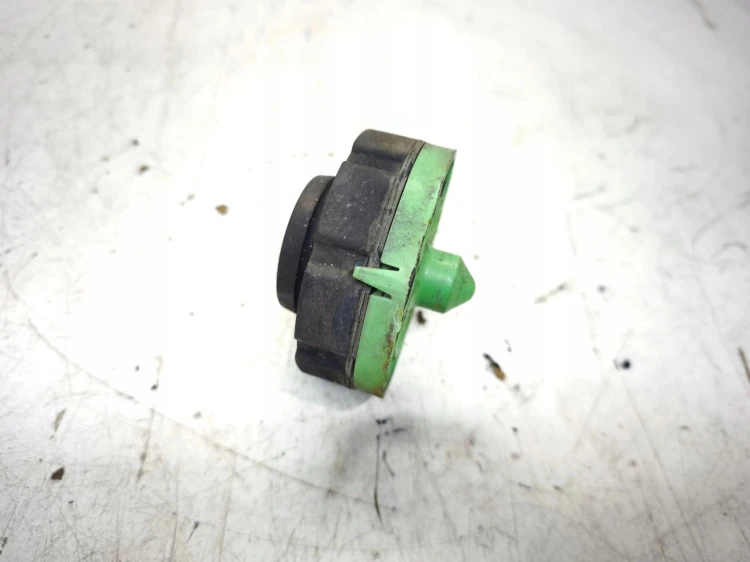 PODUSZKA POD SPRĘŻYNE TYŁ AUDI A4 B8 A5 8T A6 C7 8K0512141E