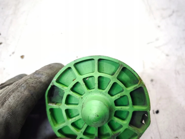 PODUSZKA POD SPRĘŻYNE TYŁ AUDI A4 B8 A5 8T A6 C7 8K0512141E