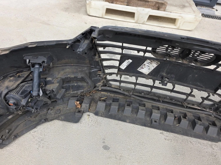 ZDERZAK PRZÓD KOMPLETNY AUDI A3 8V 3-DRZWI SPORTBACK S LINE LY9B SPRYSKI