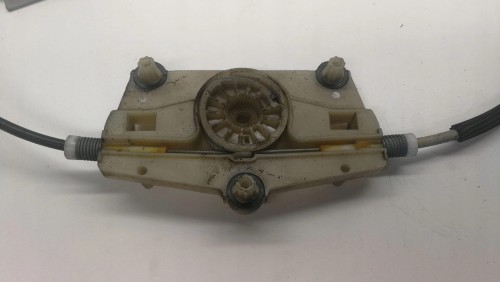 MECHANIZM SZYBY PRAWY TYŁ AUDI A6 C6 4F0839462 A B