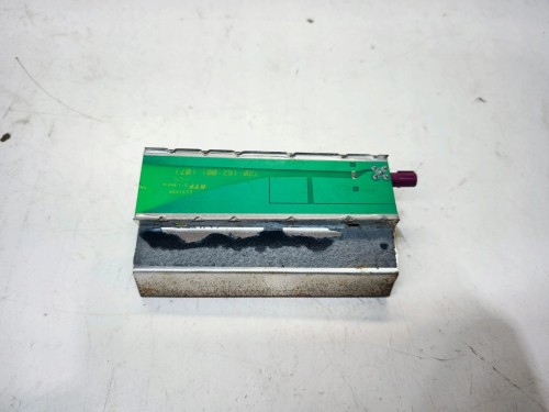 ANTENA WZMACNIACZ ANTENOWY AUDI A5 8T CABRIO 8F0035504