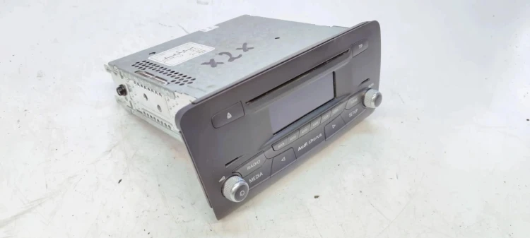 RADIO AUDI CHORUS AUDI A1 8X 8X0035160A ***2***