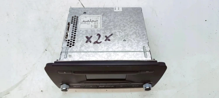 RADIO AUDI CHORUS AUDI A1 8X 8X0035160A ***2***
