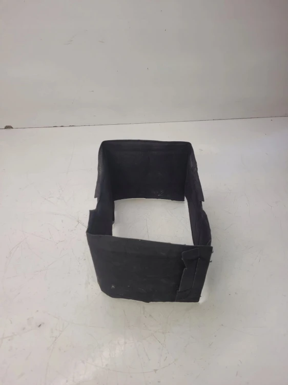 OCIEPLACZ AKLUMULATORA AUDI A3 8P VW 1K0915418A