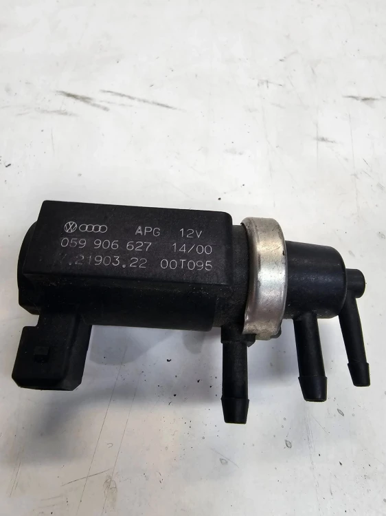 ZAWÓR PODCIŚNIENIA STEROWANIA AUDI A4 B9 A5 A6 C7 A7 2.0 TDI 059906627