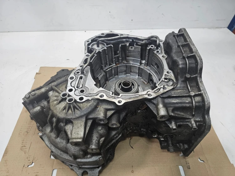 OBUDOWA OSŁONA SKRZYNI BIEGÓW VOLKSWAGEN SHARAN II 1.9 TDI 09B321105