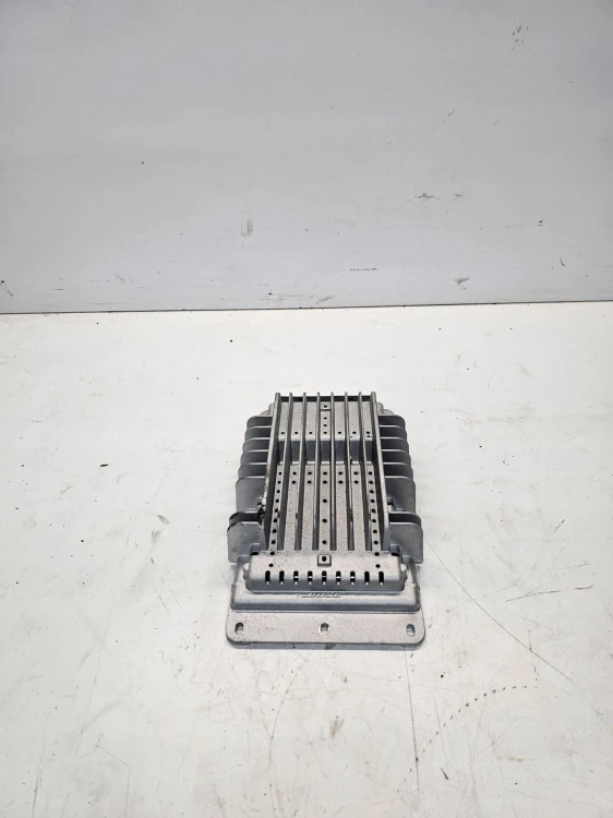 WZMACNIACZ BOSE AUDI A3 8P LIFT 8P4035223D