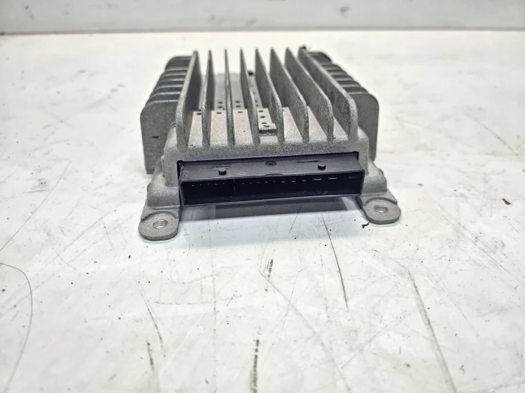WZMACNIACZ BOSE AUDI A3 8P LIFT 8P4035223D