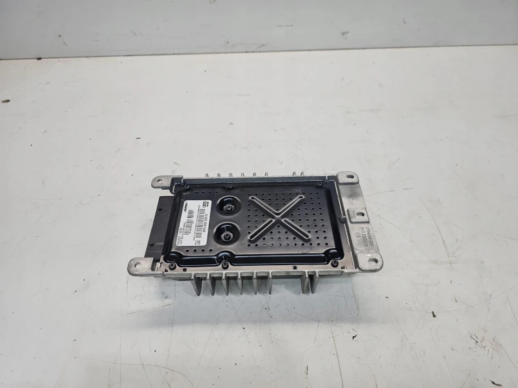 WZMACNIACZ BOSE AUDI A3 8P LIFT 8P4035223D