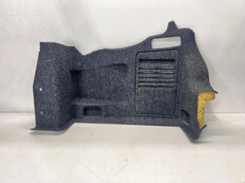 BOCZEK BAGAŻNIKA PRAWY AUDI A3 CABRIO 8P7863880D 1F9