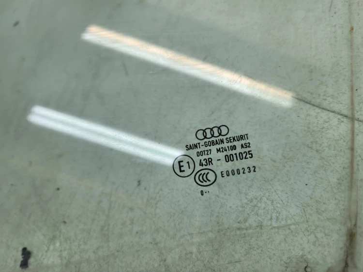 SZYBA BOCZNA DRZWI LEWY PRZÓD AUDI A3 8P 5-DRZWI 2010R 8P4 SPORTBACK