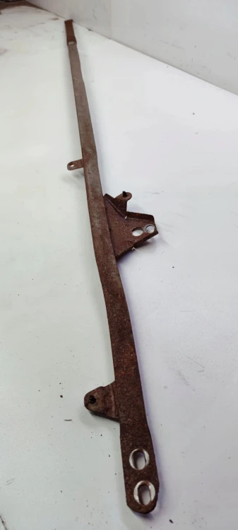 WZMOCNIENIE PODWOZIA PRAWE AUDI A5 8T8505476B