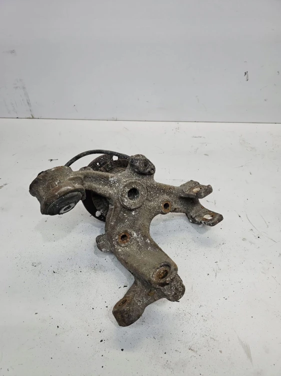 WAHACZ ZWROTNICA PRAWY TYŁ A4 B6 B7 8E0505436BC