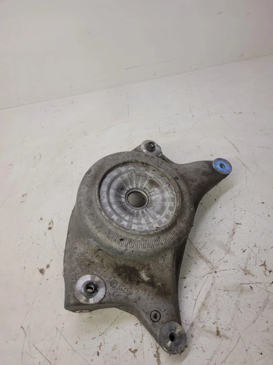 MOCOWANIE GÓRNE AMORTYZATORA AUDI Q5 8R 8R0412383