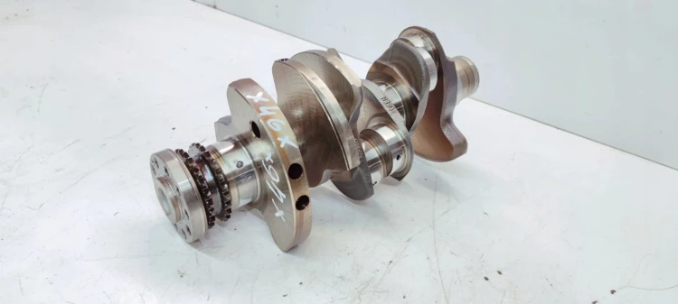 WAŁ KORBOWY AUDI A4 B7 A6 C6 3.2 FSI AUK BKH 06E101H 06EH *46*