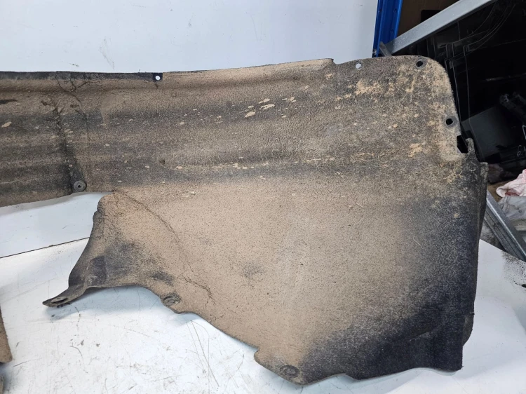 NADKOLE LEWY PRZÓD AUDI TT 8J 8J0821171A