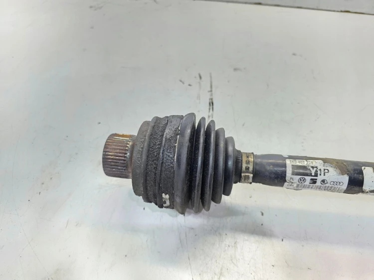 PÓŁOŚ LEWA LUB PRAWA PRZÓD AUDI A4 B9 A5 8W0407271P