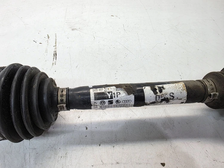 PÓŁOŚ LEWA LUB PRAWA PRZÓD AUDI A4 B9 A5 8W0407271P