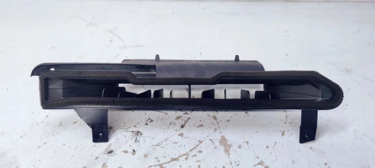 WYLOT KRATKA POWIETRZA AUDI A4 B6 CABRIO 8H1858431