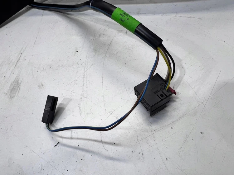 LUSTERKO ZEWNĘTRZNE PRAWE AUDI A4 B8 LIFT LZ7L 6+2 PIN