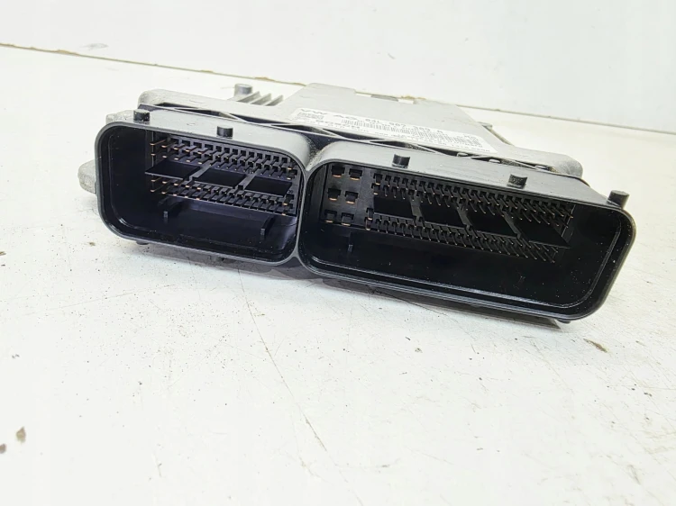 KOMPUTER STEROWNIK SILNIKA AUDI A3 8V VW SEAT SKODA 2.0 TDI 04L907309A