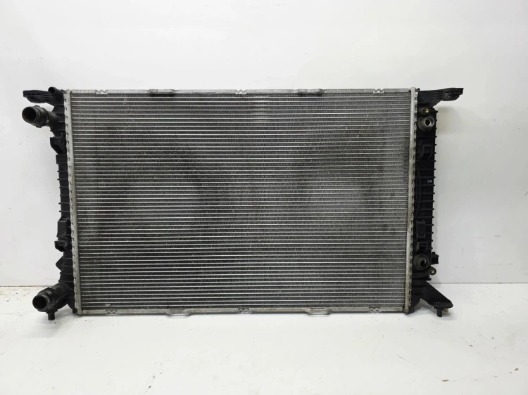 CHŁODNICA WODY AUTOMAT AUDI A4 B8 A5 8T Q5 8R 2.0 TDI TFSI 8K0121251T