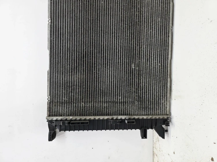 CHŁODNICA WODY AUTOMAT AUDI A4 B8 A5 8T Q5 8R 2.0 TDI TFSI 8K0121251T