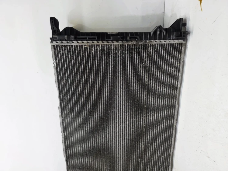 CHŁODNICA WODY AUTOMAT AUDI A4 B8 A5 8T Q5 8R 2.0 TDI TFSI 8K0121251T