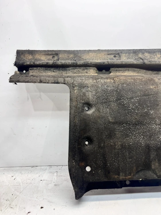 OSŁONA PŁYTA PODWOZIA PRAWA DUŻA AUDI Q5 8R LIFT 8R0825208E 20/26
