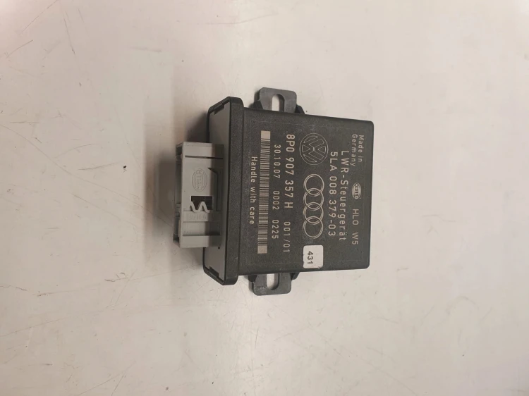 MODUŁ STEROWNIK ŚWIATEŁ AUDI A3 A4 A6 8P0907357H