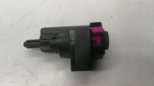CZUJNIK ŚWIATŁA STOP AUDI A4 A5 A6 Q5 4F0945459B