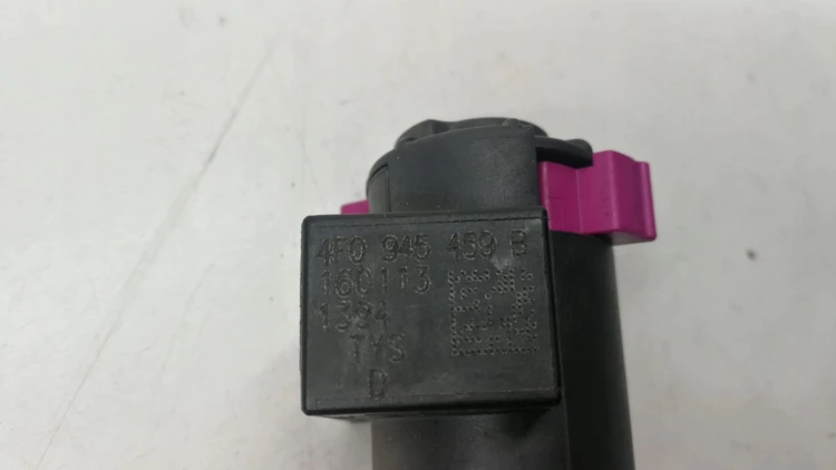 CZUJNIK ŚWIATŁA STOP AUDI A4 A5 A6 Q5 4F0945459B