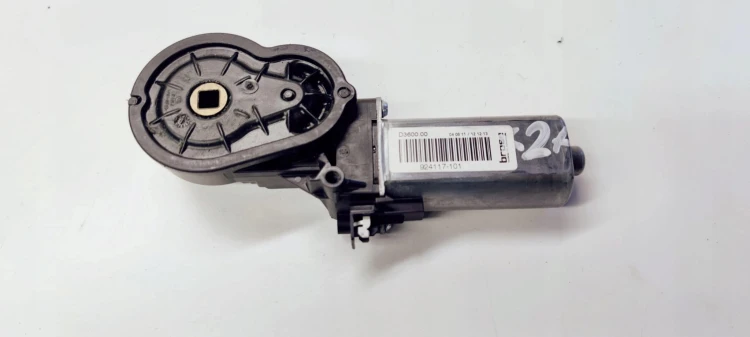SILNICZEK REGULACJI FOTELA AUDI A6 A7 924117-101 2