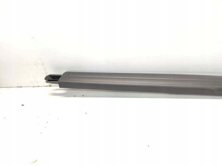 OSŁONA NAKŁADKA PROGU LEWA AUDI A6 C6 2004-2011 4F1867271B CZARNA