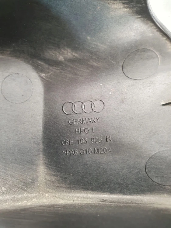 OSŁONA POKRYWA SILNIKA AUDI A6 3.2 FSI 06E103925H