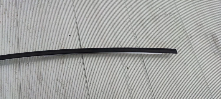 LISTWA MAT LEWA KAROSERYJNA AUDI A7 4G8853703