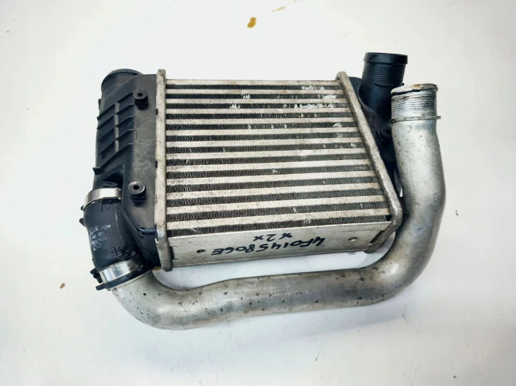 INTERCOOLER CHŁODNICA POWIETRZA PRAWA AUDI A6 C6 3.0 TDI 4F0145806E *2*