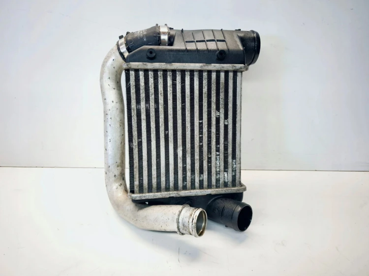 INTERCOOLER CHŁODNICA POWIETRZA PRAWA AUDI A6 C6 3.0 TDI 4F0145806E *2*