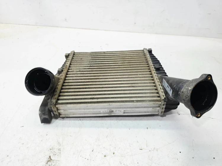 CHŁODNICA POWIETRZA INTERCOOLER LEWY AUDI Q7 4L 4.2 TDI 8ML376729561