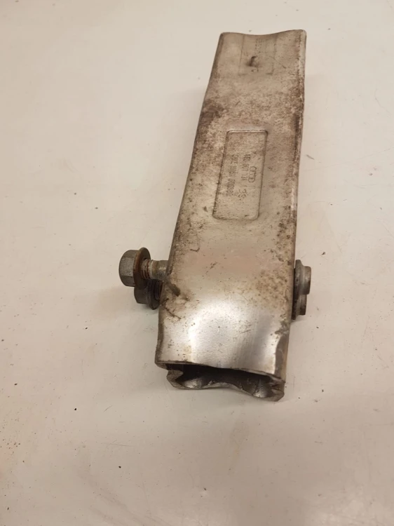 STREFA ZGNIOTU PRAWY PRZÓD AUDI A6 C6 4F0807134