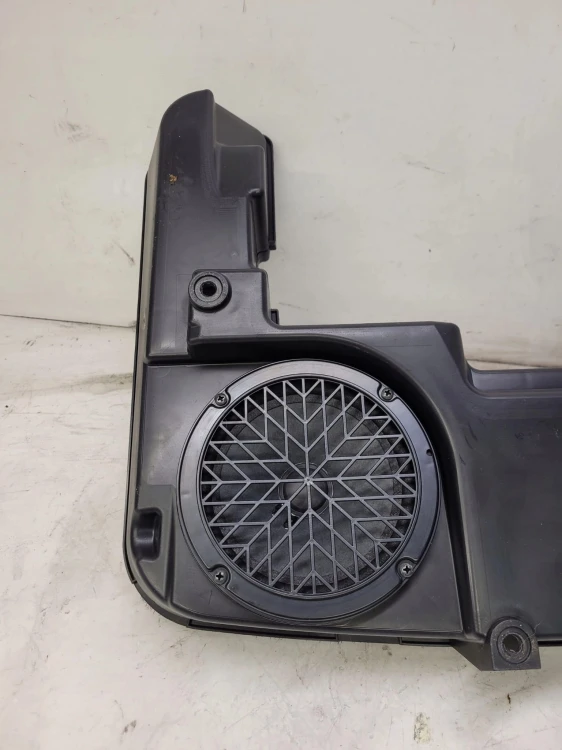 GŁOŚNIK SUBWOOFER TUBA AUDI A4 B8 AVANT 8K9035382