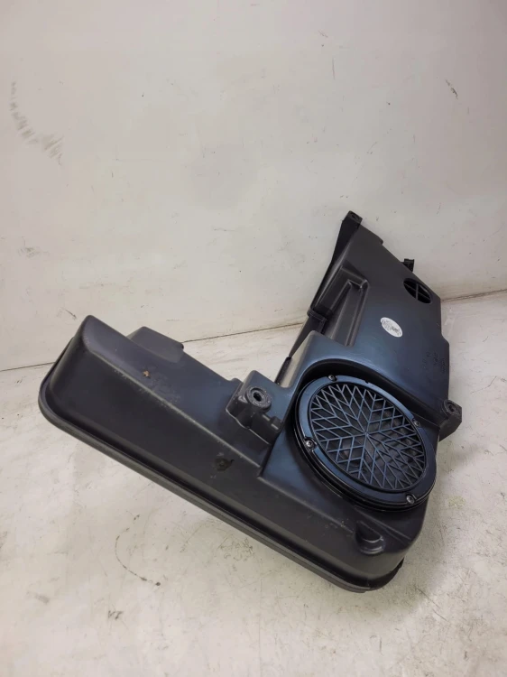 GŁOŚNIK SUBWOOFER TUBA AUDI A4 B8 AVANT 8K9035382