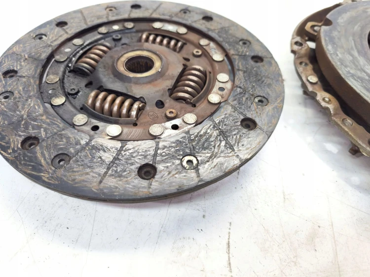 SPRZĘGŁO TARCZA DOCISK AUDI VOLKSWAGEN SEAT SKODA 1.6 TDI 03L141025R
