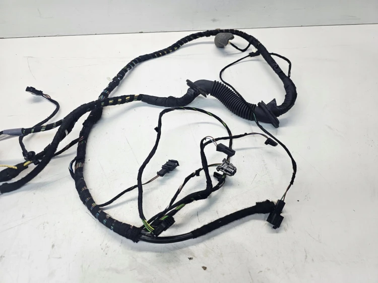 WIĄZKA KLAPY BAGAŻNIKA AUDI A3 8V 8V3971147A